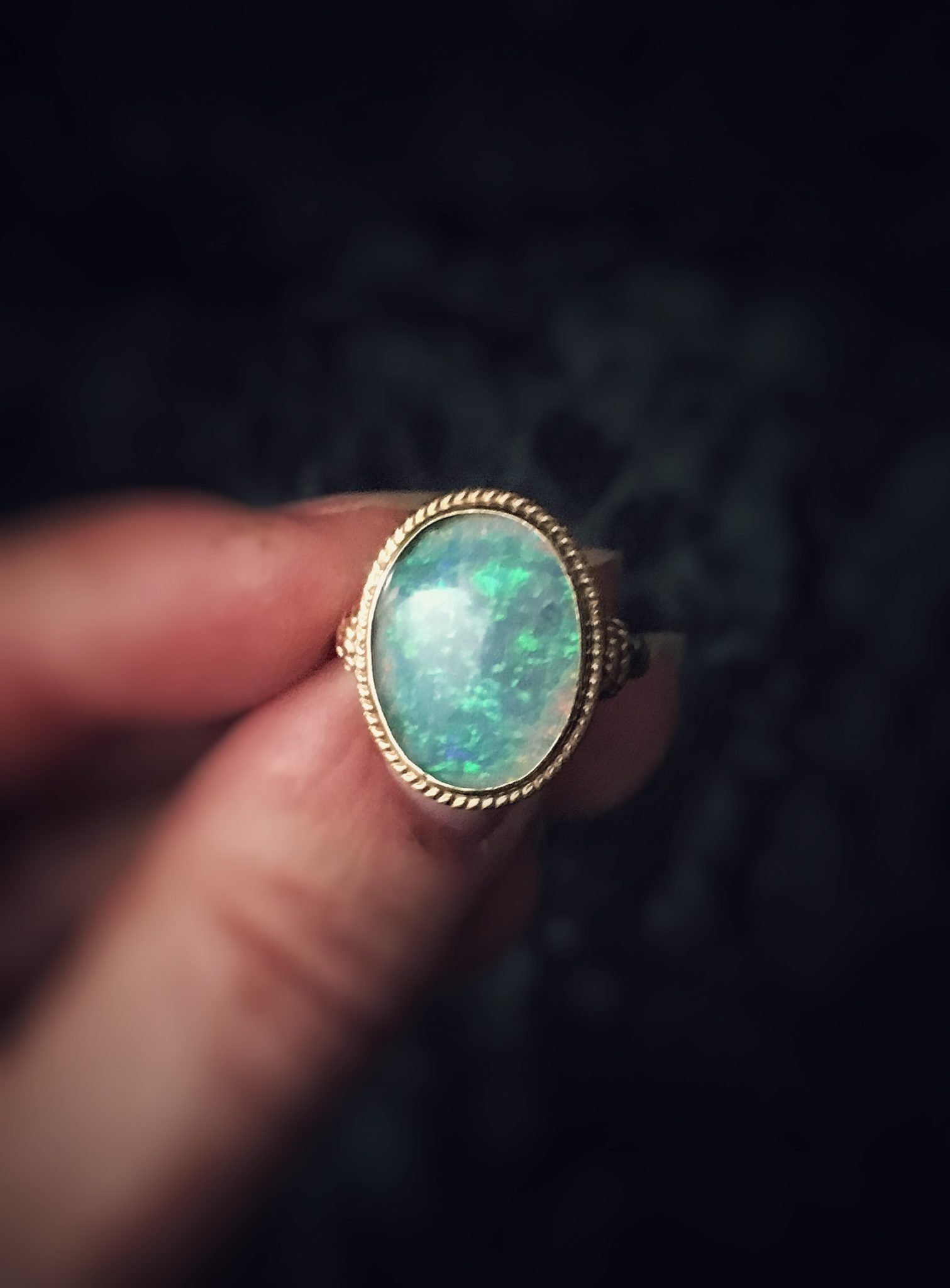Antique 14kt Gold Fiery Opal Ring