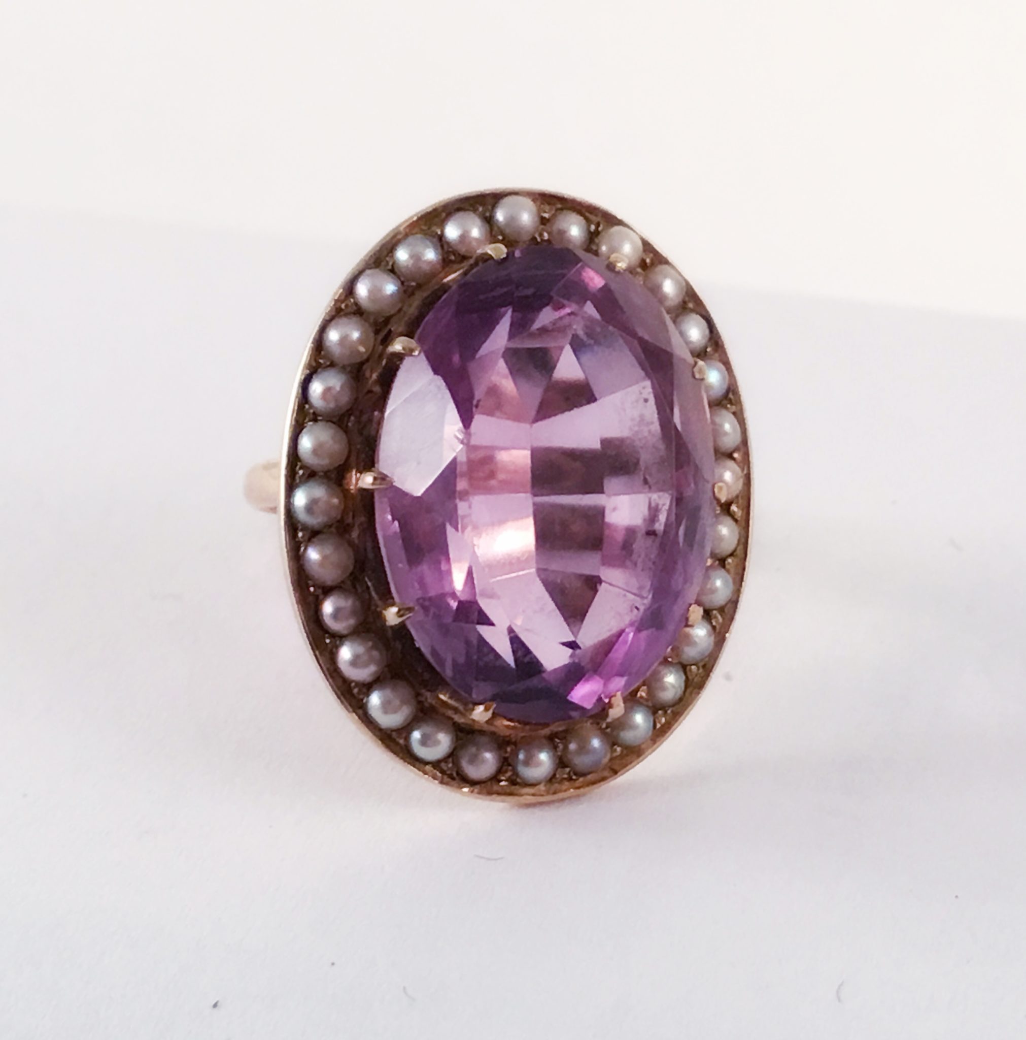 Amethyst and Seed Pearl Retro 14kt Yellow Gold Ring (Vintage)