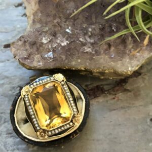 Art Deco Citrine, Seed Pearl and Enamel Yellow Gold Ring (Vintage)