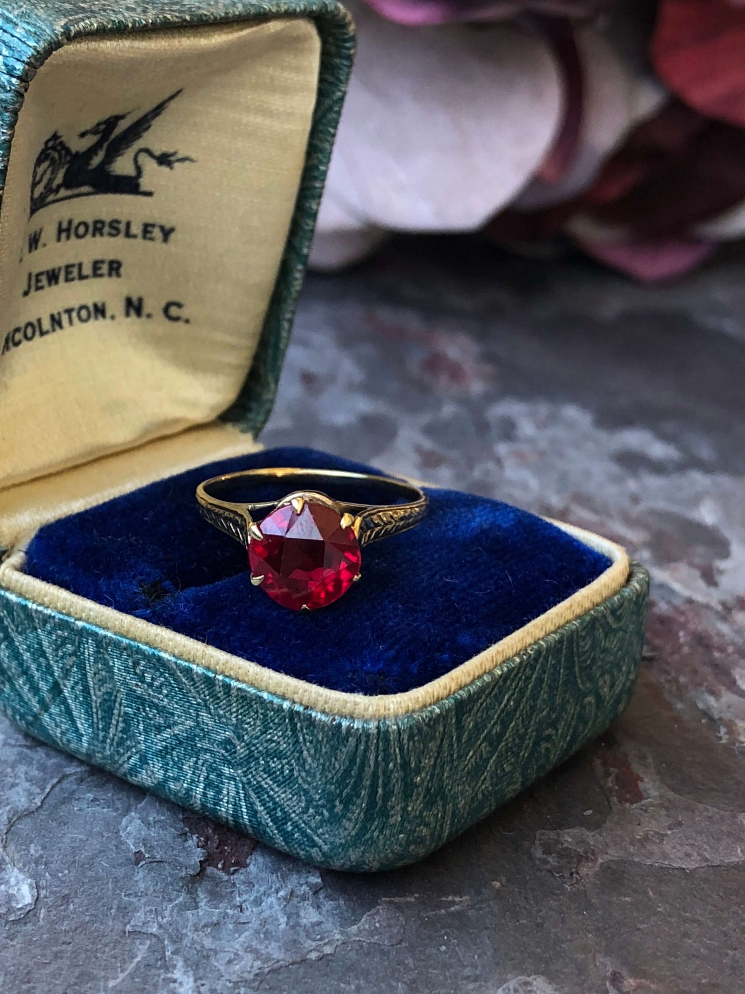 Victorian 14kt Yellow Gold Synthetic Ruby Ring (Vintage)