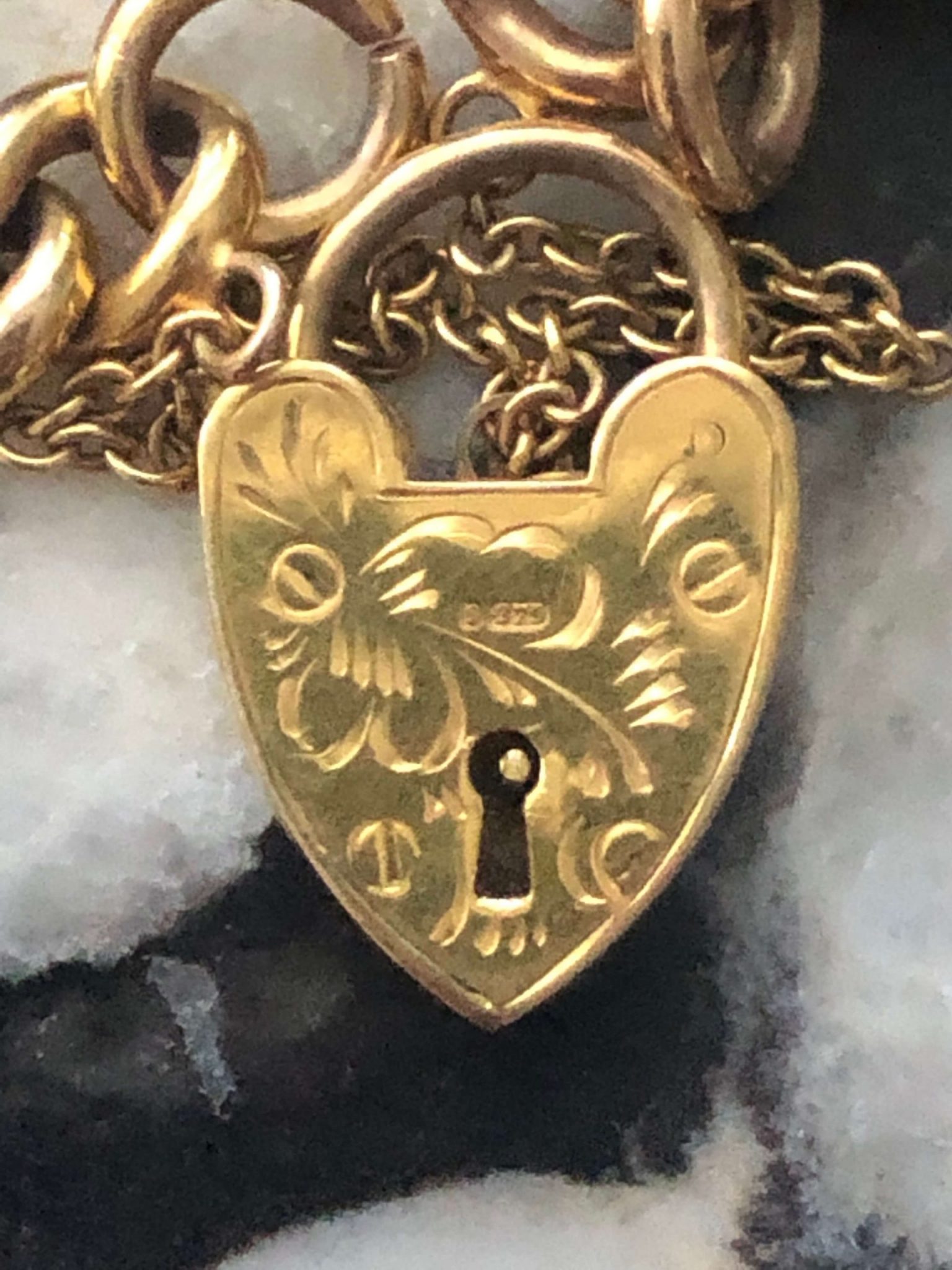 9kt Yellow Gold Heart Lock (Vintage)